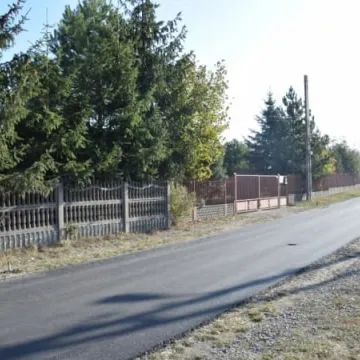 Nowa nawierzchnia na ulicy Modrzewiowej 