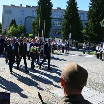 W Radomsku uczczono 80. rocznicę utworzenia KWP