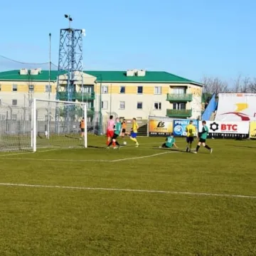 RKS rozgromił rezerwy Pelikana Łowicz 