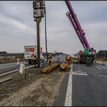 Budowa A1. Postęp prac przy odc. Radomsko - granica województwa 