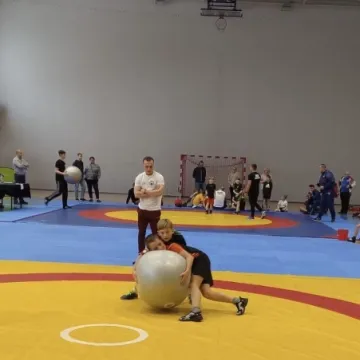 Pierwszy krok na macie z udziałem 96 zapaśników