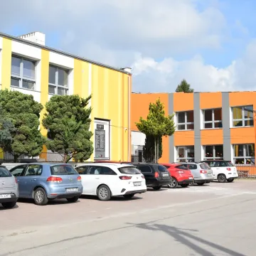 Dobiega końca termomodernizacja „dziesiątki” w Radomsku