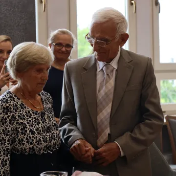 Medale prezydenta RP dla ośmiu par z Radomska