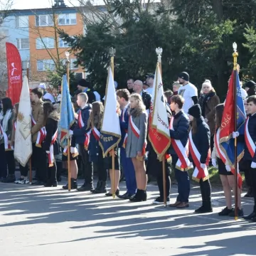 Cześć i chwała bohaterom!