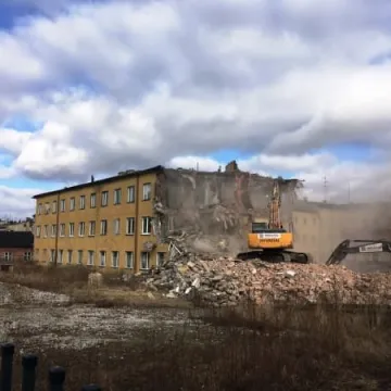 Wyburzają stary szpital 