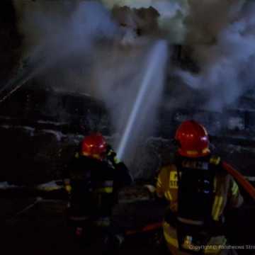 [WIDEO] 200 m² składowiska odpadów objęte pożarem w Płoszowie