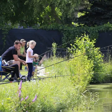 Charytatywne wędkowanie w Radomsku. Dla Rafała Koprowskiego