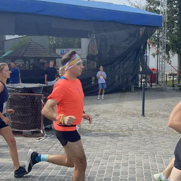 [WIDEO] To już 6. Przedborska DYCHA. Z roku na rok coraz więcej biegaczy