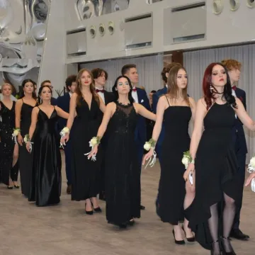 Studniówkowy bal maturalny I LO w Radomsku