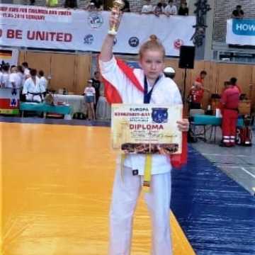 Radomszczanka Natalia Dudek złotą medalistką ME KWU Karate Kyokushin-kan w Berlinie