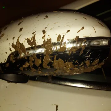 Na Kukuczki grzęzną w błocie