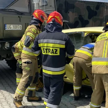Symulacja wypadku i zarządzanie kryzysowe. Trening 9. Łódzkiej Brygady OT w Radomsku