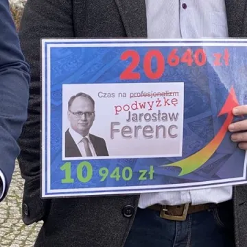 Konfederacja: samorząd Radomska robi skok na kasę