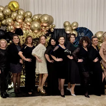 Odliczanie do matury rozpoczęło się eleganckim balem w LO Przedborzu