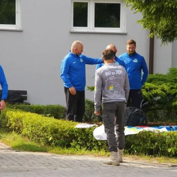 Radomszczanin przepłynie Wisłę, by pomóc koledze