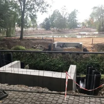 Trwa rewaloryzacja parku Świętojańskiego