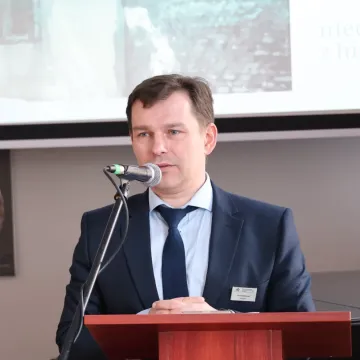 W Radomsku oddano hołd bohaterom. Był apel i salwa honorowa