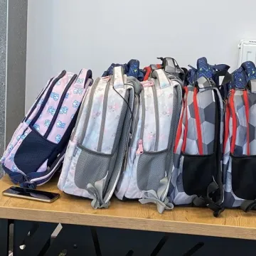 Energetyczne tornistry trafiły do pierwszoklasistów z Radomska