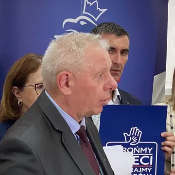 PiS: Trzeba ustrzec dzieci i młodzież przed seks-edukatorami. Ruszyła zbiórka podpisów