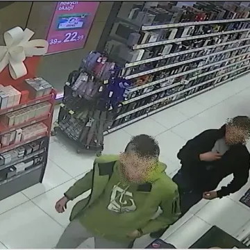 Kradli perfumy i klocki Lego