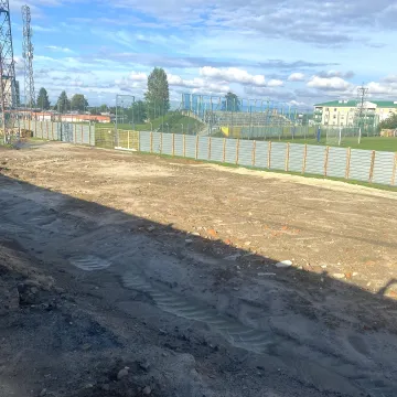 Stara trybuna zniknęła ze stadionu miejskiego
