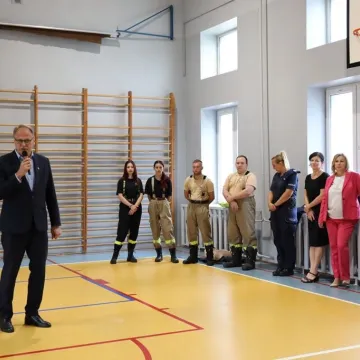 Dzieci przed wakacjami uczą się zasad udzielania pierwszej pomocy