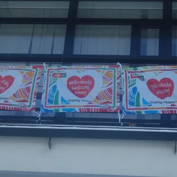 WOŚP 2021 w Radomsku. Wolotariusze kwestują na ulicach