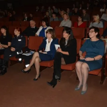 Rozmawiali o problematyce dziecka krzywdzonego