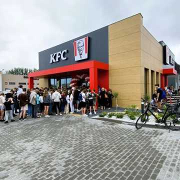 Tłumy na otwarciu KFC w Radomsku
