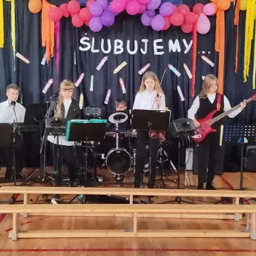 Pierwszaki ślubowały w PSP nr 7 w Radomsku