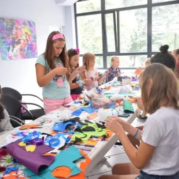 Filcowe przywieszki – wakacyjne warsztaty w MDK