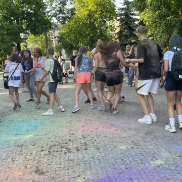 Magia kolorów, czyli Holi Day 2024 w Radomsku