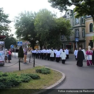 Procesja jadwiżańska przeszła przez Radomsko