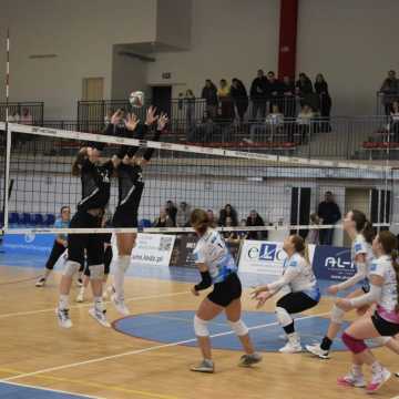 Wygrana po tie-breaku. Volley Radomsko-Volley Opoczno 3:2