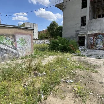 W stercie gruzu czyha śmierć