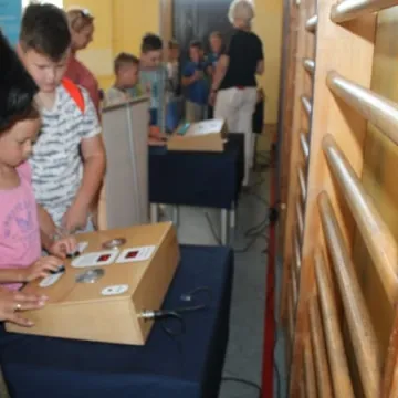 Naukobus odwiedził Publiczną Szkołę Podstawową nr 4 w Radomsku