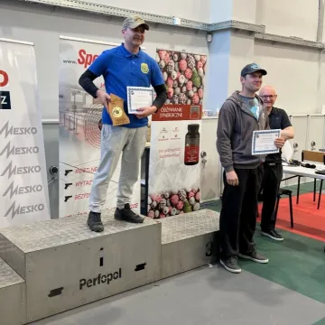 Młodzi strzelcy z „10-tki” Radomsko wysoko w Zduńskiej Woli