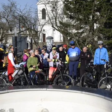 Tradycja na dwóch kółkach. Wiosna przywitana na rowerach