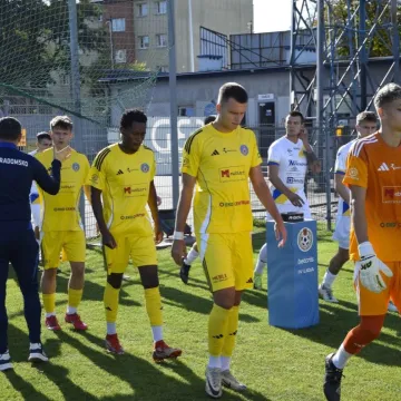 Wygrana lidera tabeli. RKS Radomsko pewnie pokonał Stal Niewiadów