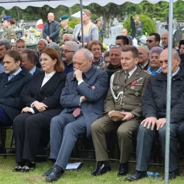 W Bąkowej Górze upamiętniono 77. rocznicę mordu żołnierzy KWP