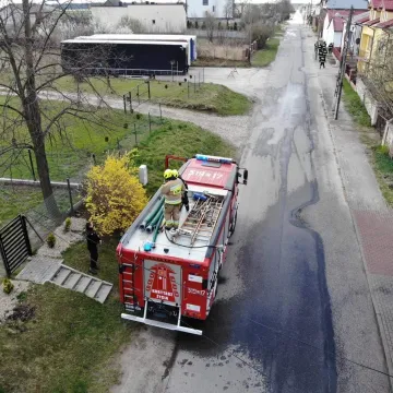 Strażacka „mokra pobudka” w Radomsku, Radziechowicach Drugich i Karczowie