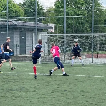 Liga „Szóstek” w Radomsku: Żubry wciąż na czele rozgrywek