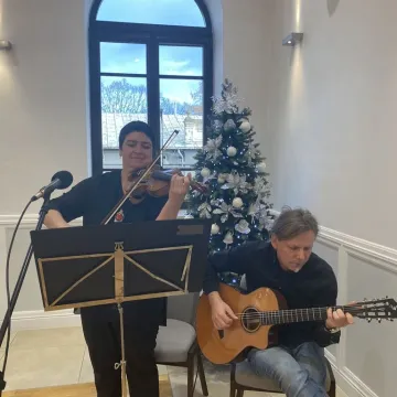 Sześć par uhonorowanych medalami za długoletnie pożycie małżeńskie