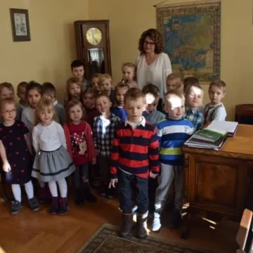 Przedszkolaki z wizytą w urzędzie miasta