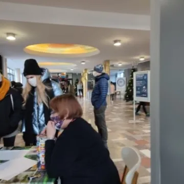 Radomsko: rozpoczął się 30. Finał WOŚP. Wolontariusze już kwestują