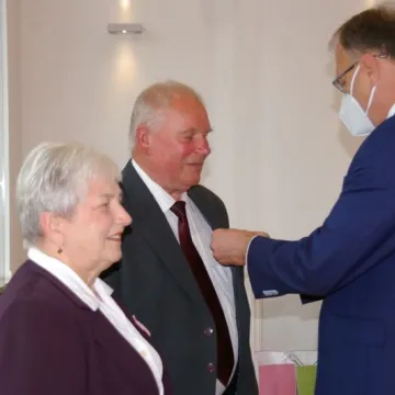 Złoci Małżonkowie uhonorowani medalami
