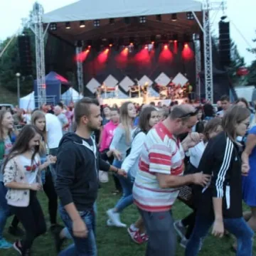 Letnie granie z Happysad