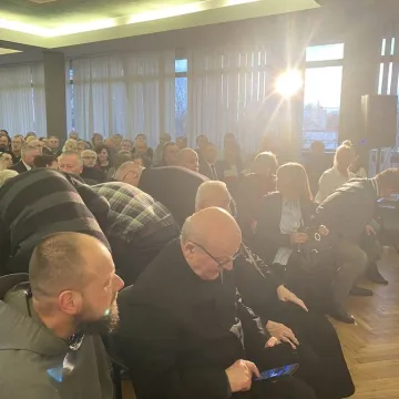 Tłumy na spotkaniu z Przemysławem Czarnkiem w Radomsku