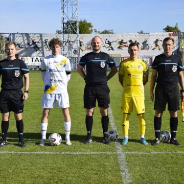 Wygrana lidera tabeli. RKS Radomsko pewnie pokonał Stal Niewiadów