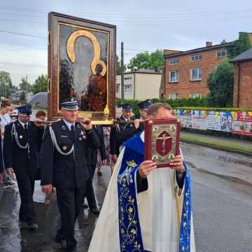 [WIDEO] Czarna Madonna nawiedziła parafię św. Klemensa w Lgocie Wielkiej